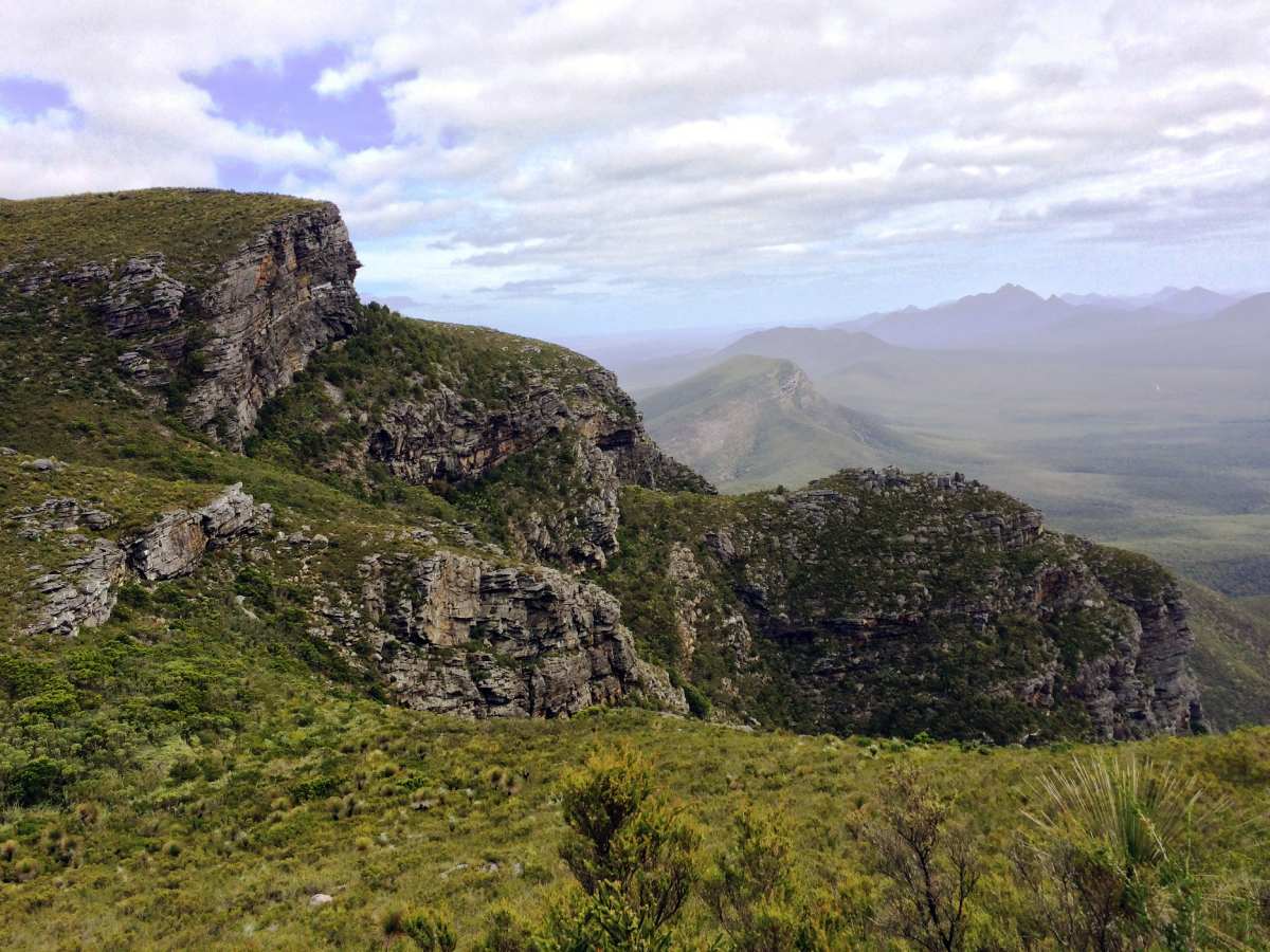 the view of the surrounding hills from bluff knowl in the stirling ranges